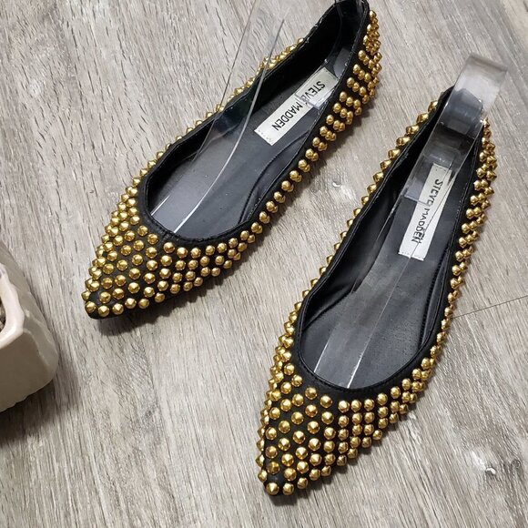 Steve Madden * Extraa Black & Gold Studded Flats 6 - Picture 1 of 12